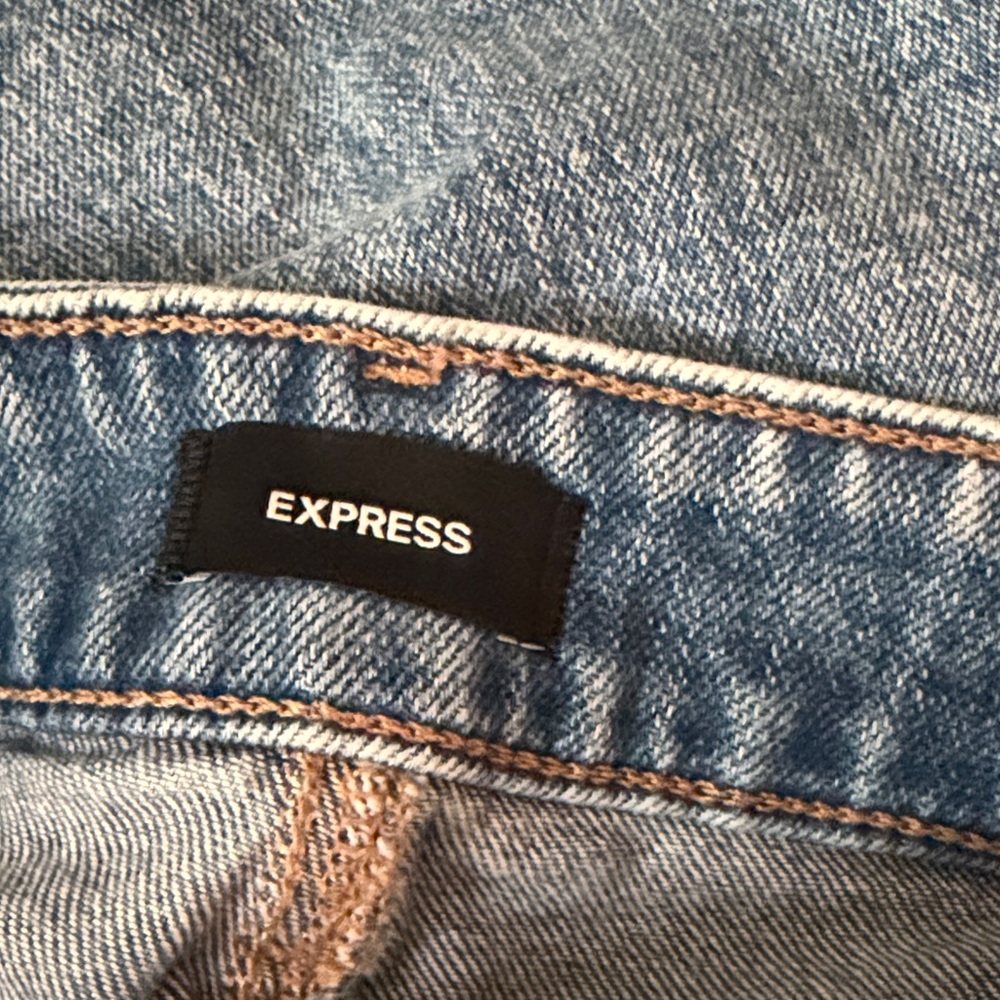 Express High Waisted Medium Wash Relaxed Straight Ankle Jeans - Picture 5 of 5